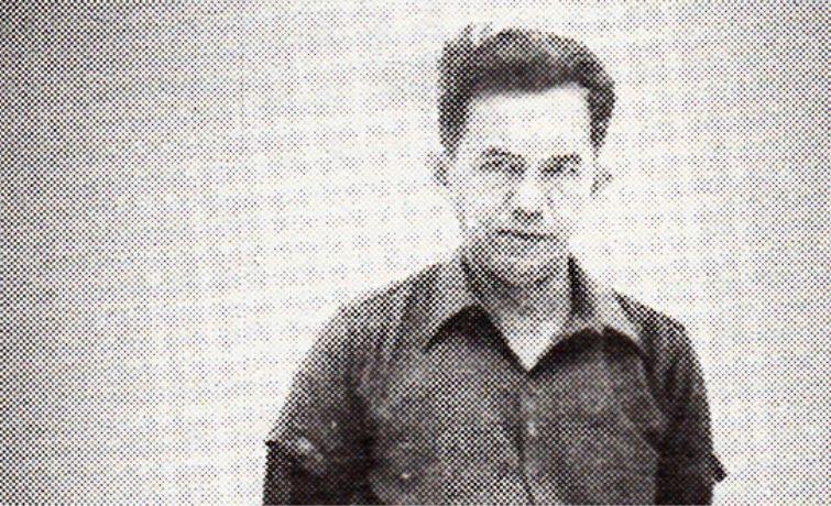 Tan Malaka dengan kemeja